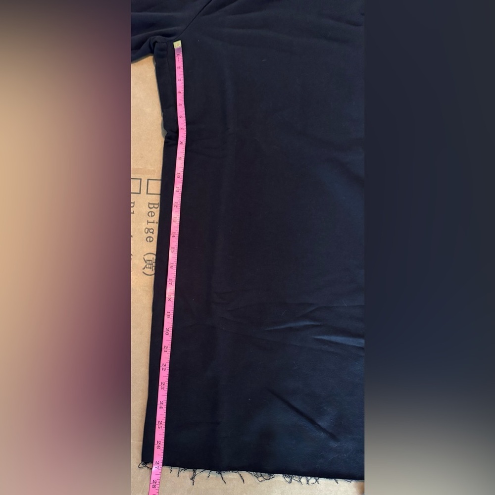 BoohooMAN Extreme Wide Leg Raw Edge Loopback Jogger Black - Picture 9 of 11